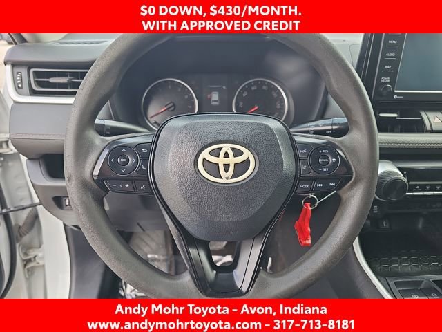 Used 2022 Toyota RAV4 LE FWD image 13