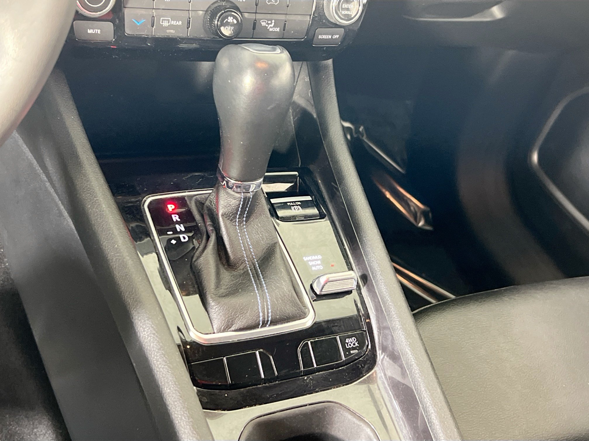 Used 2022 Jeep Compass Latitude AWD/4WD image 16