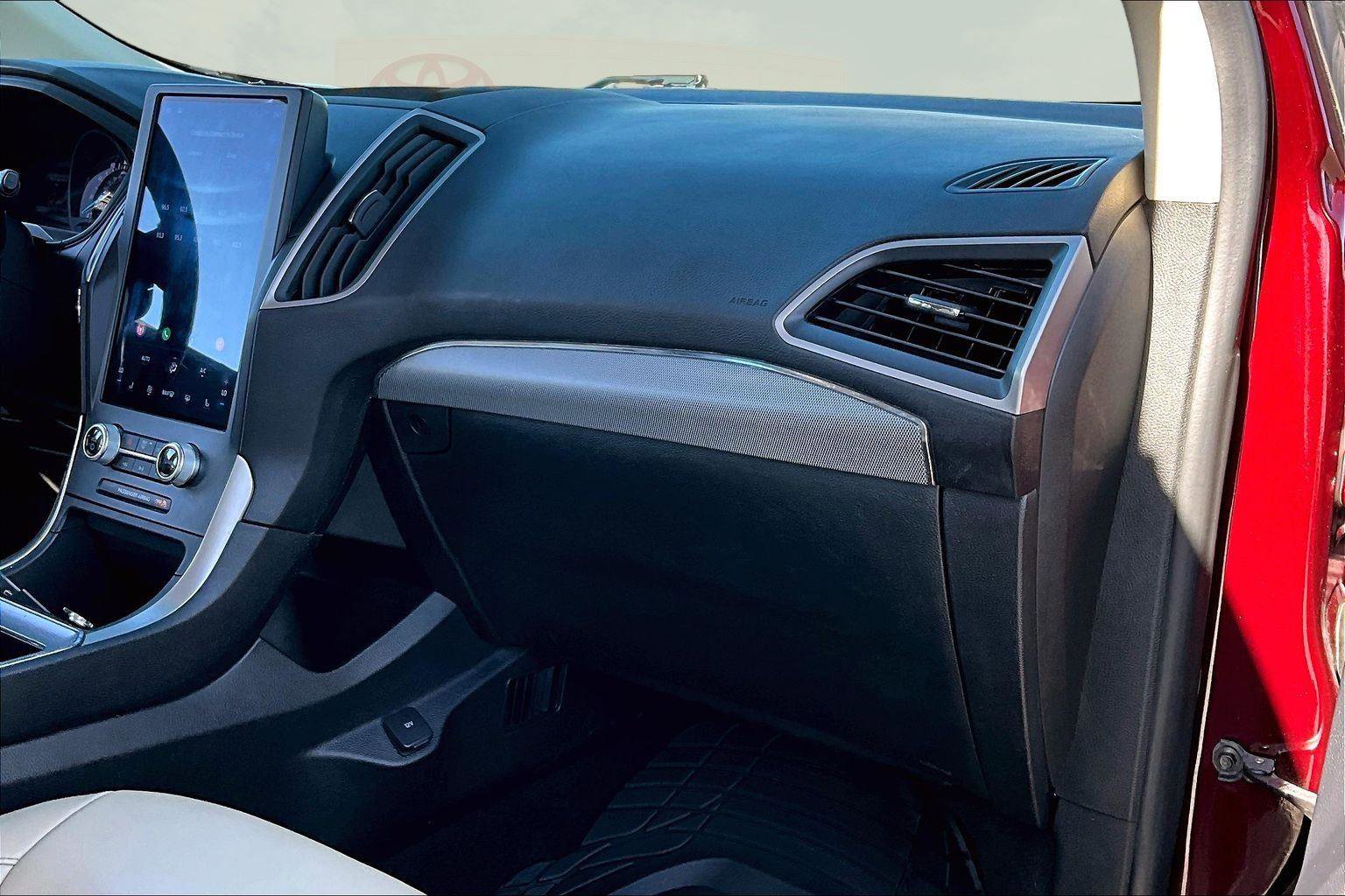 Used 2022 Ford Edge SEL w/ Convenience Package image 15