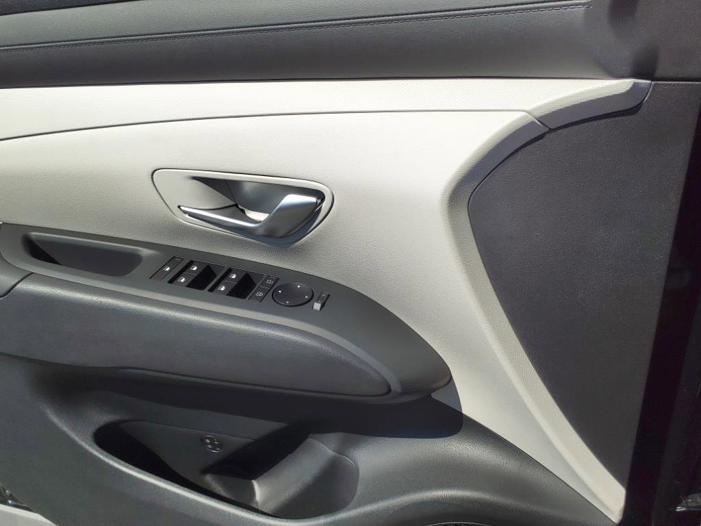 New 2025 Hyundai Tucson SEL image 8