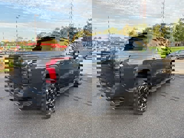 New 2026 Chevrolet Silverado EV LT w/ Premium Package image 7