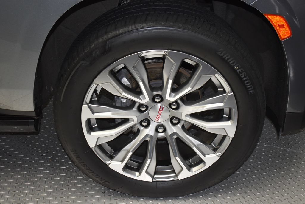 Used 2023 GMC Yukon Denali AWD/4WD image 42