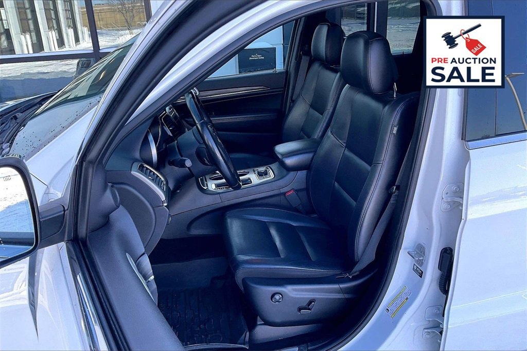 Used 2021 Jeep Grand Cherokee Limited w/ Sun & Sound Group image 25