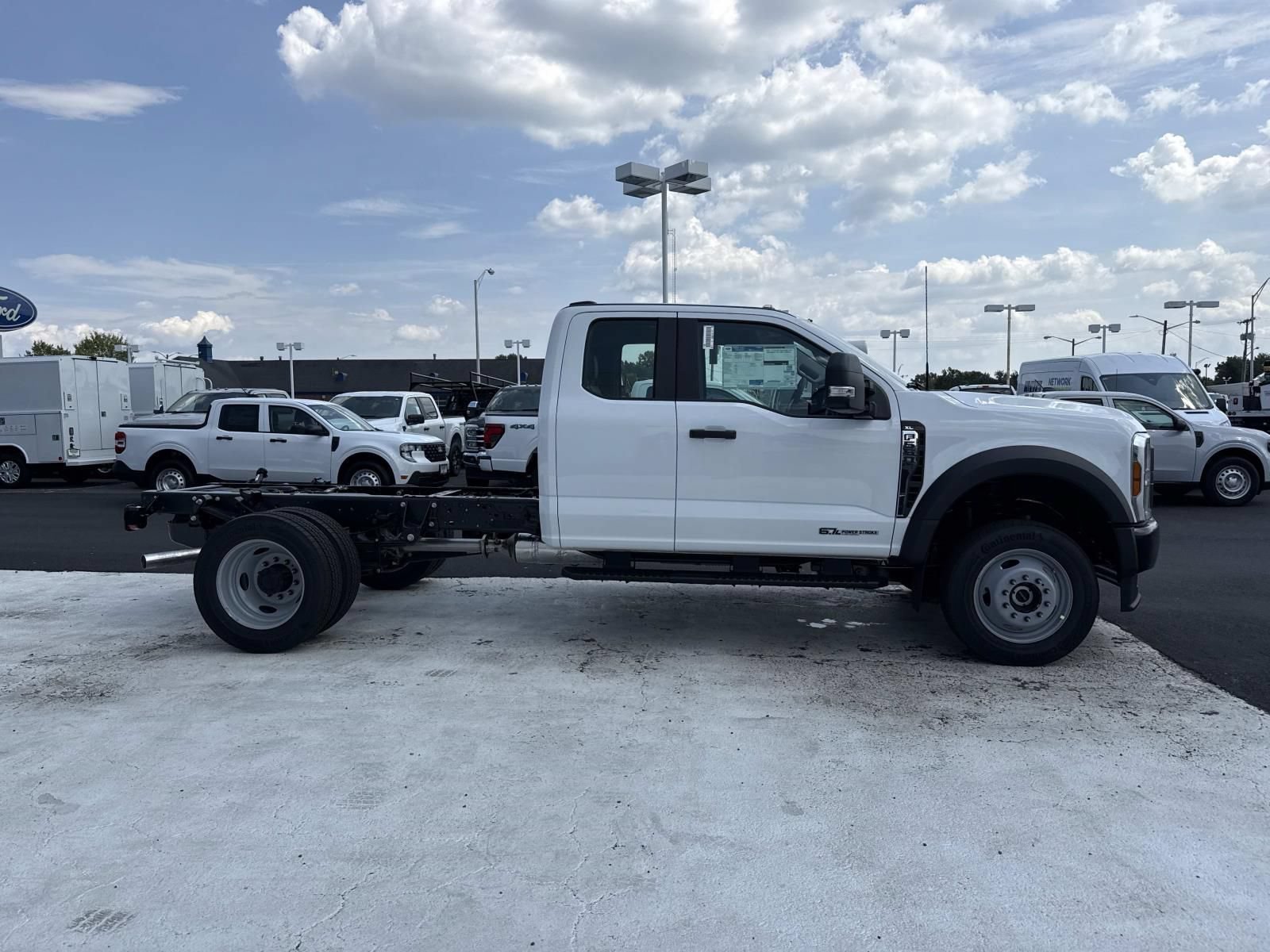 New 2026 Ford F550 4x4 SuperCab Super Duty image 2