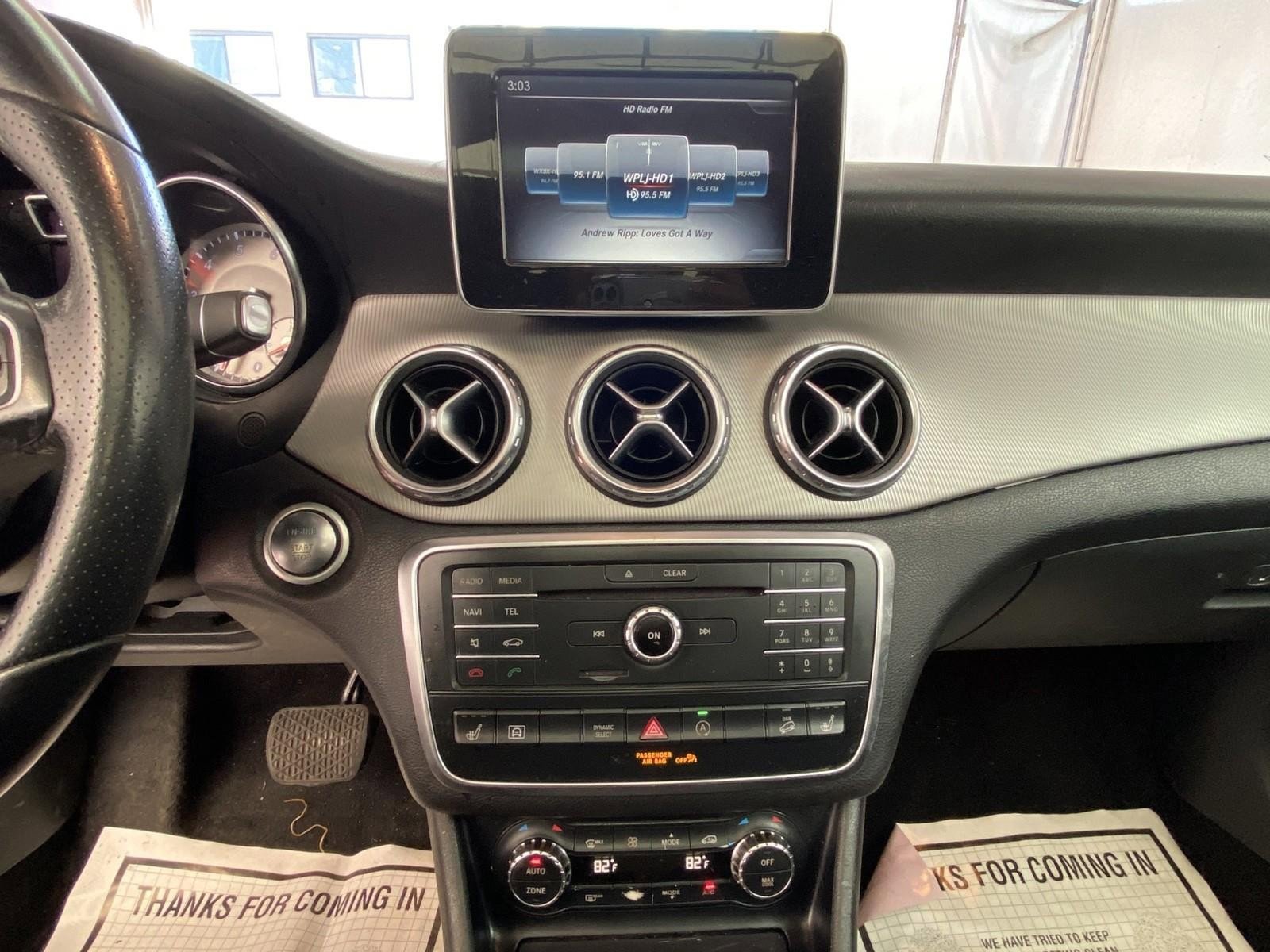 Used 2017 Mercedes-Benz GLA 250 4MATIC image 25