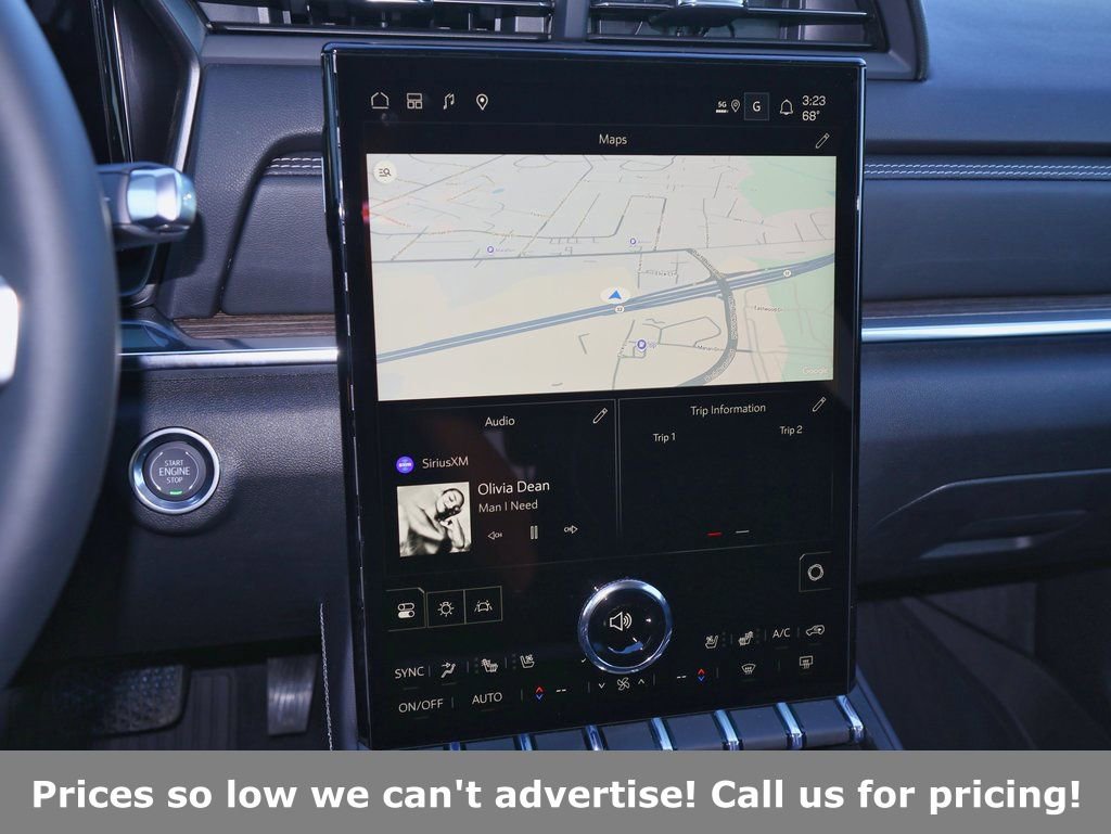 New 2026 GMC Terrain Denali w/ LPO, Floor Liner Package image 18