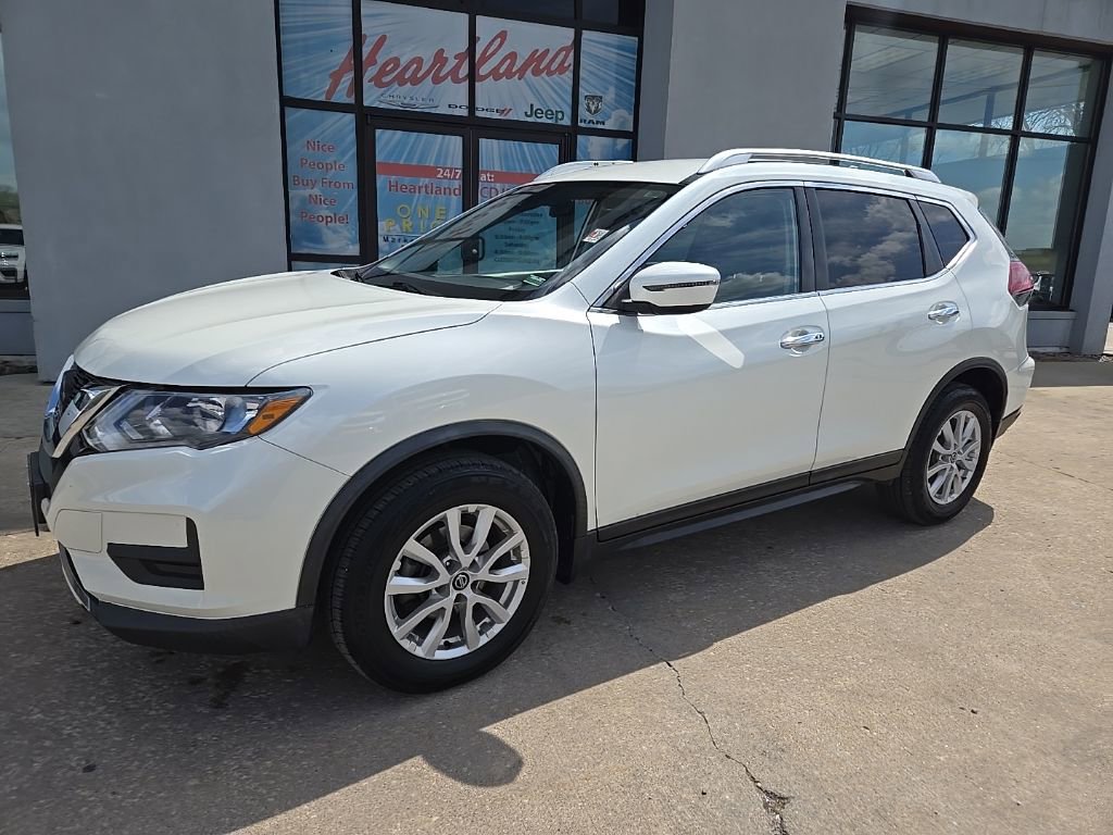 Used 2020 Nissan Rogue SV AWD/4WD image 3