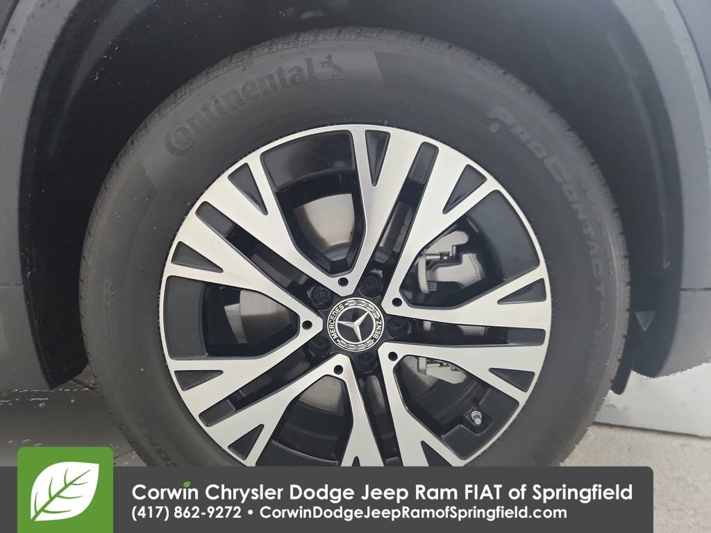 Used 2025 Mercedes-Benz GLA 250 4MATIC image 32
