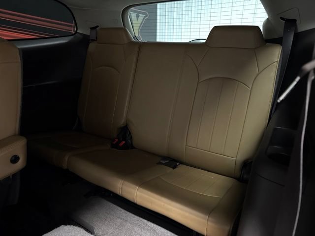 Used 2017 Buick Enclave Leather FWD image 15