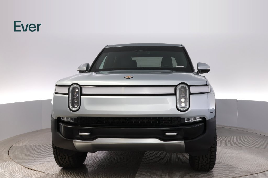 Used 2024 Rivian R1T Adventure Dual AWD/4WD image 12
