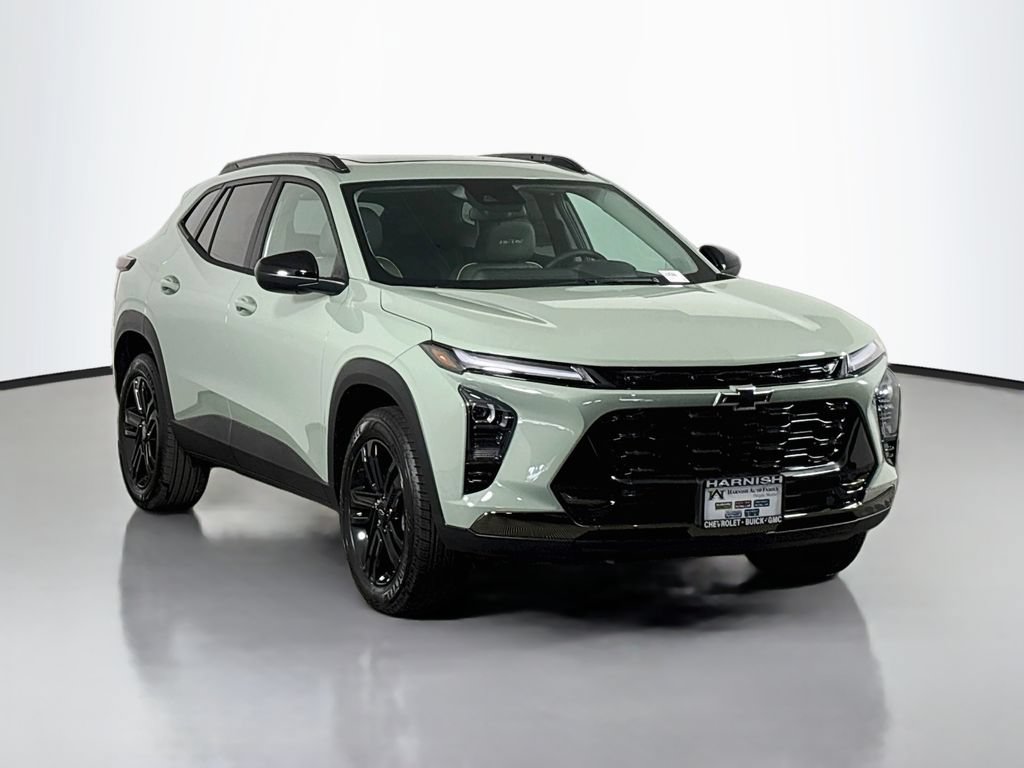 New 2026 Chevrolet Trax ACTIV w/ Sunroof Package FWD image 1