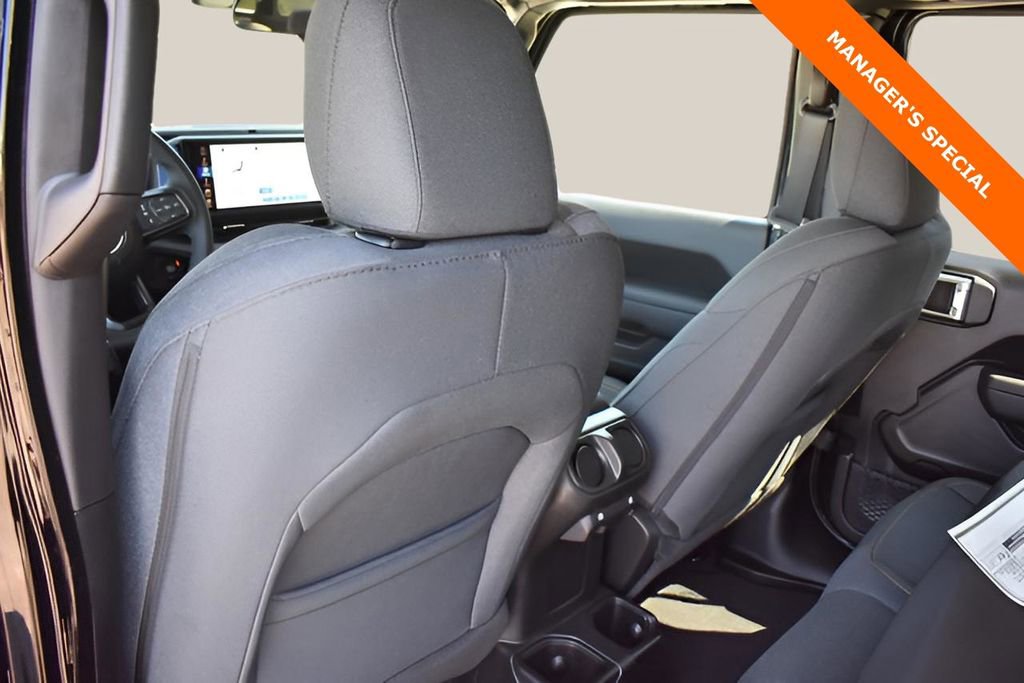 New 2025 Jeep Gladiator Sport image 11