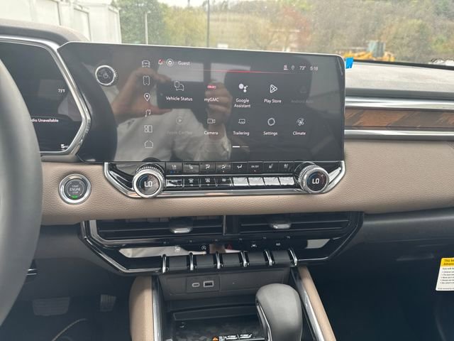 New 2026 GMC Canyon Denali AWD/4WD image 17