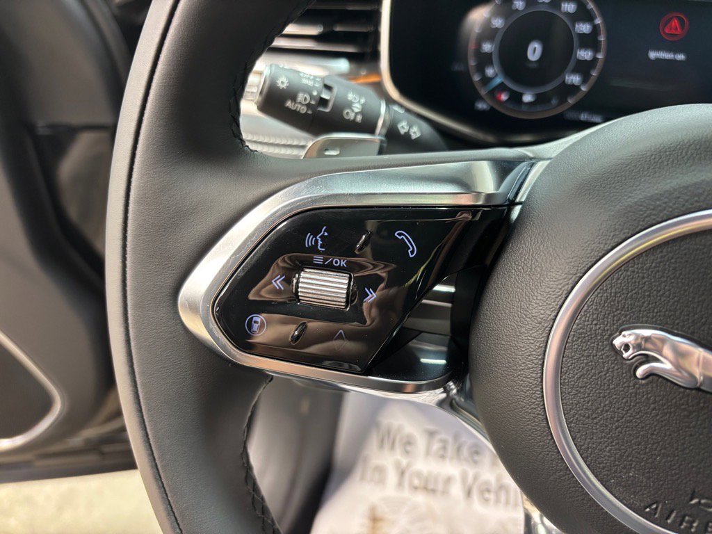 New 2026 Jaguar F-PACE R-Dynamic S image 20