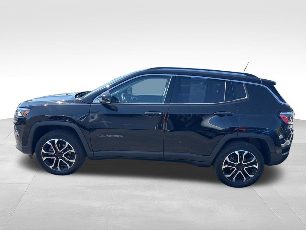 Used 2022 Jeep Compass Limited AWD/4WD image 2