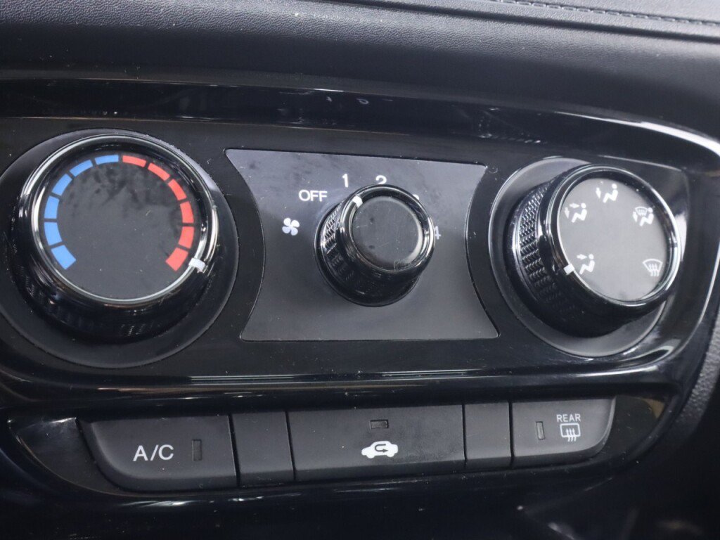 Used 2020 Honda HR-V LX image 20
