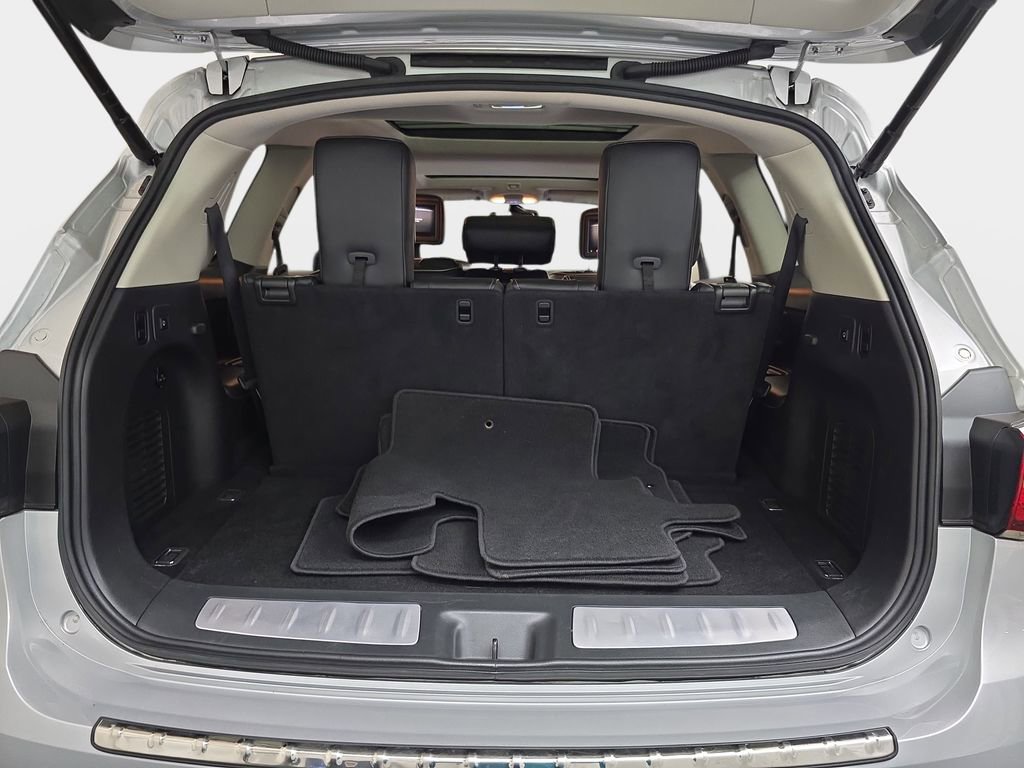 Used 2017 INFINITI QX60 Luxe w/ Deluxe Technology Package image 14