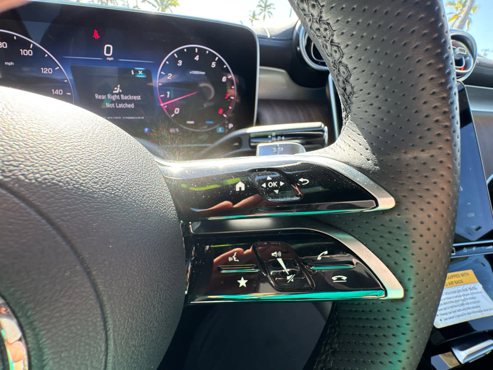 Used 2025 Mercedes-Benz GLC 300 image 24