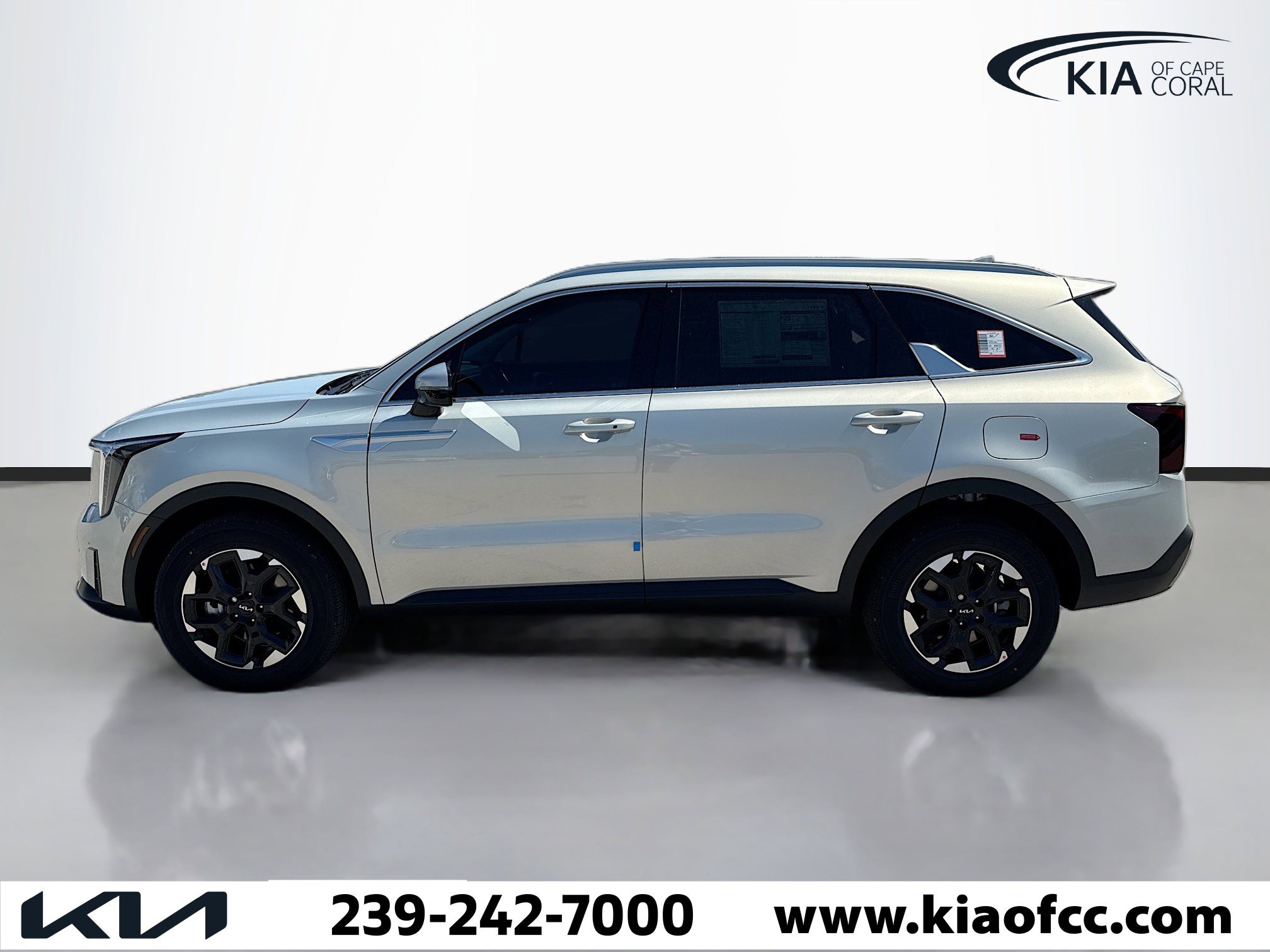 New 2026 Kia Sorento S w/ S Panoramic Sunroof Package image 2