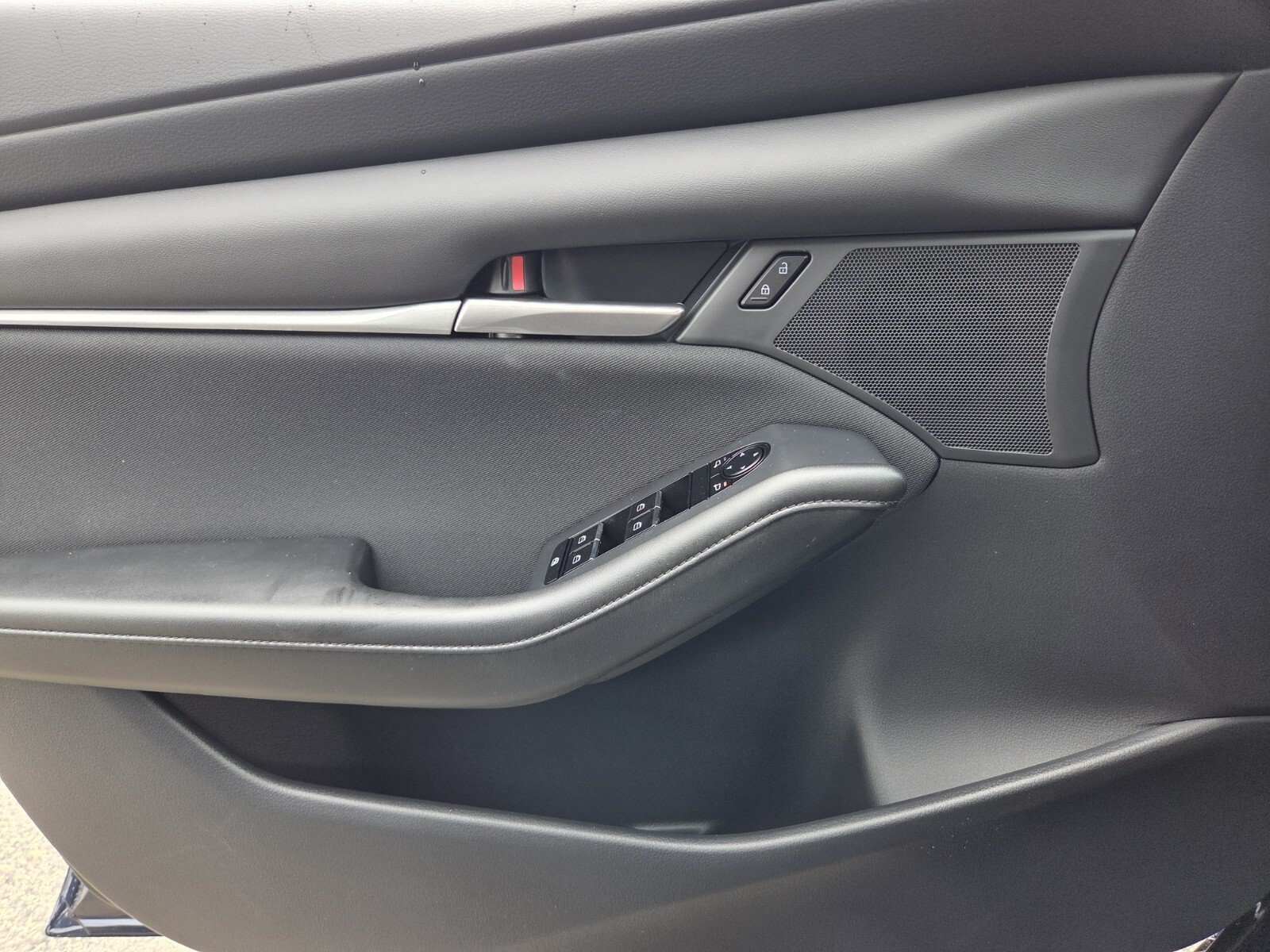 New 2026 MAZDA MAZDA3 s FWD image 19
