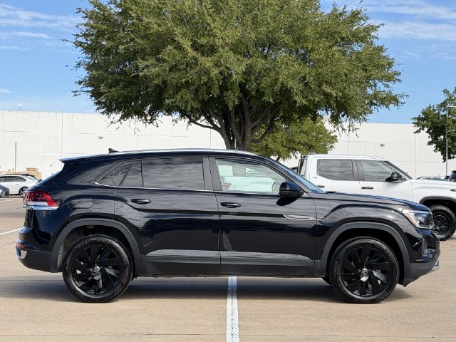 Used 2026 Volkswagen Atlas Cross Sport SE FWD image 3