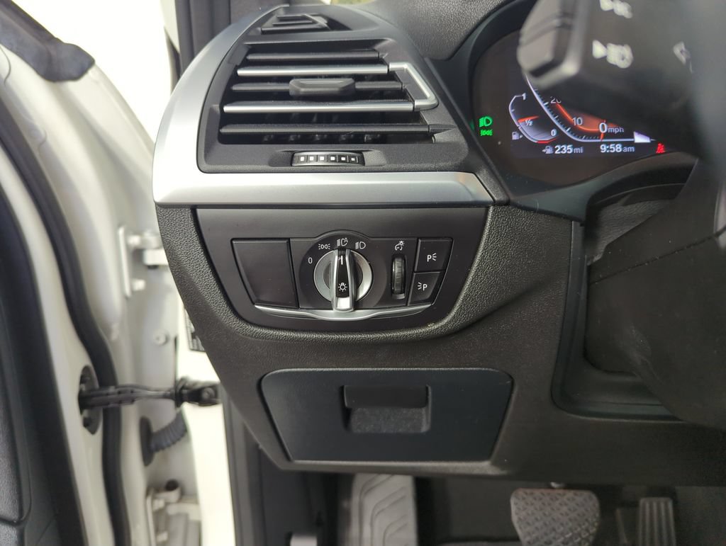 Used 2024 BMW X3 sDrive30i RWD image 19