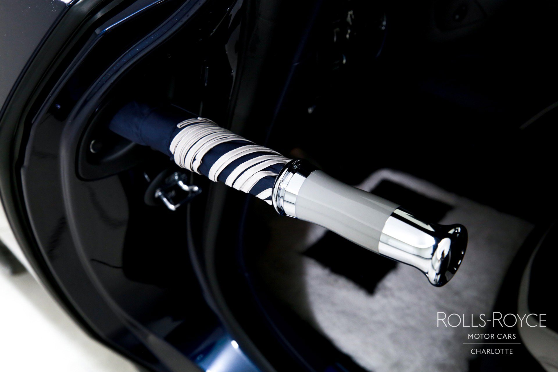 New 2026 Rolls-Royce Spectre Black Badge image 18