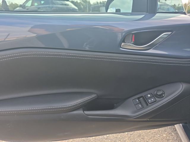Used 2021 MAZDA MX-5 Miata RF Grand Touring image 10