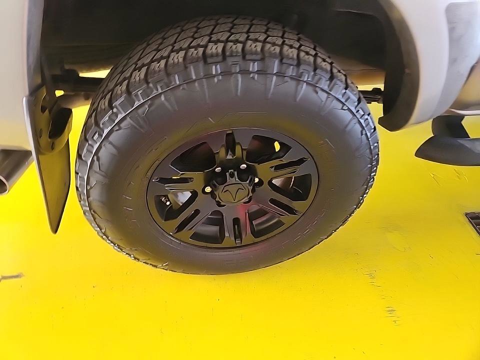 Used 2015 Toyota Tacoma PreRunner image 10