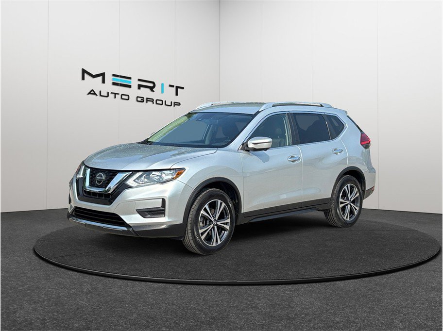 Used 2020 Nissan Rogue SV w/ Premium Package FWD image 4