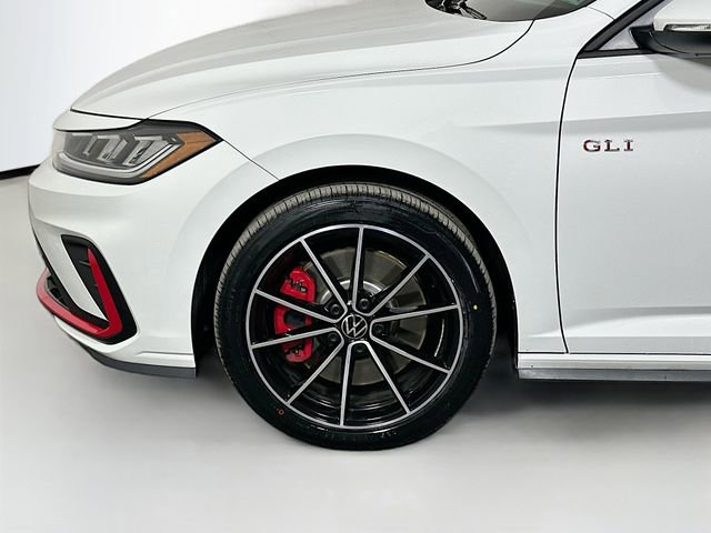 Certified 2025 Volkswagen Jetta GLI Autobahn image 31