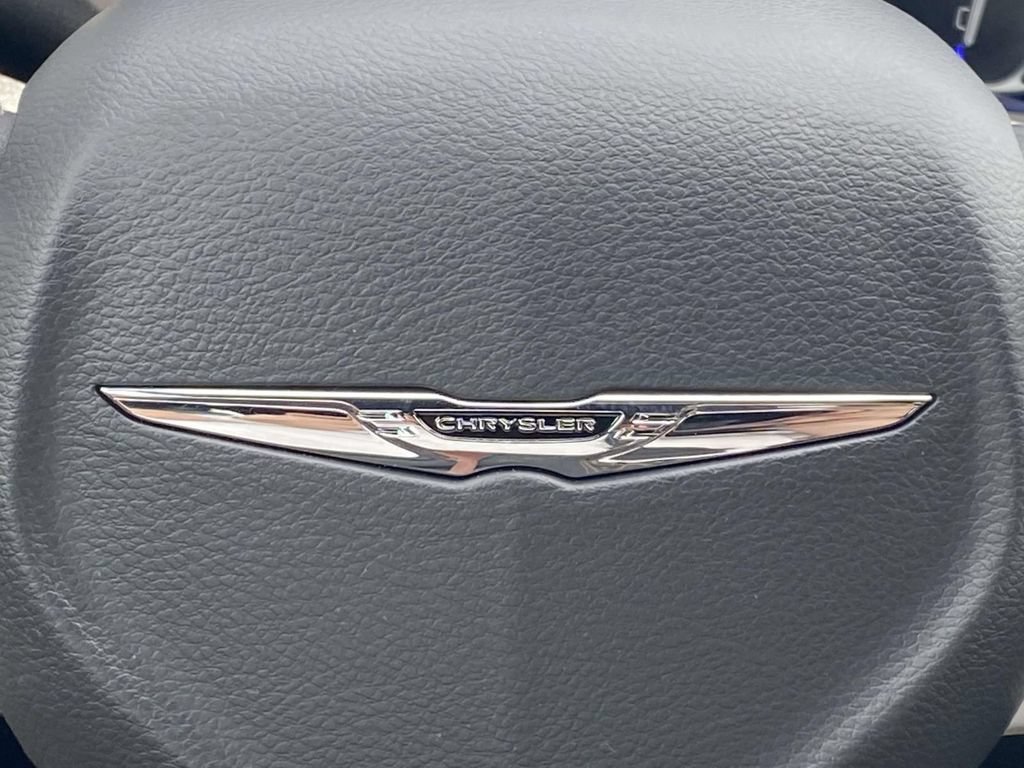 New 2026 Chrysler Pacifica Select FWD image 55