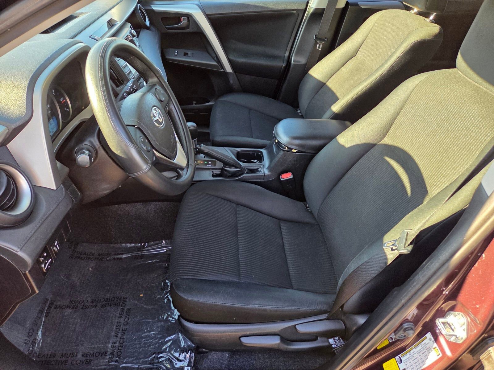 Used 2016 Toyota RAV4 LE FWD image 10