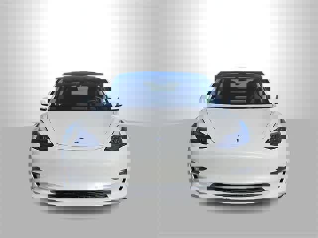 Used 2022 Tesla Model 3 Performance image 3