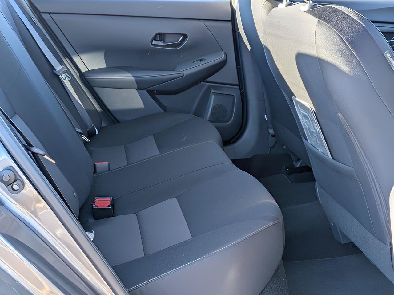 Certified 2025 Nissan Sentra SV FWD image 24