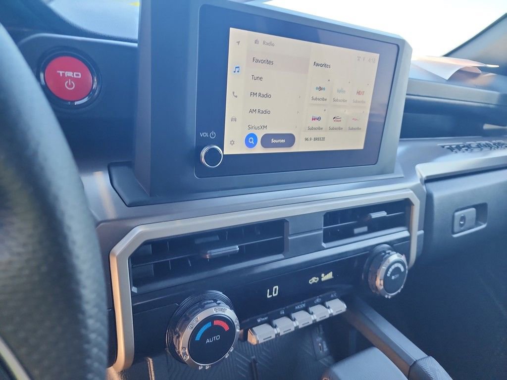 Used 2024 Toyota Tacoma TRD Sport image 9