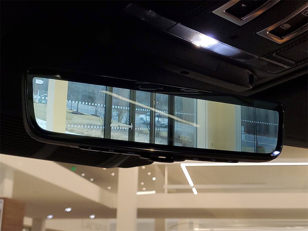 Used 2024 Land Rover Defender 130 X image 19