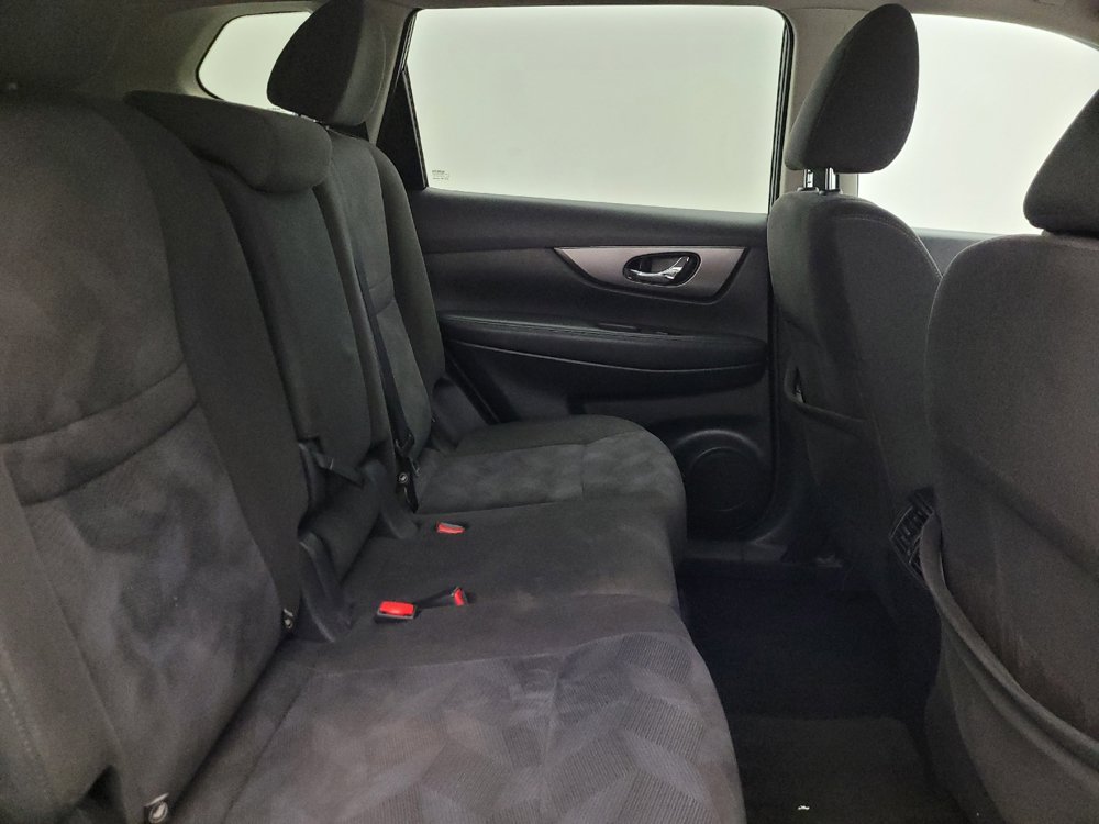Used 2016 Nissan Rogue SV FWD image 19