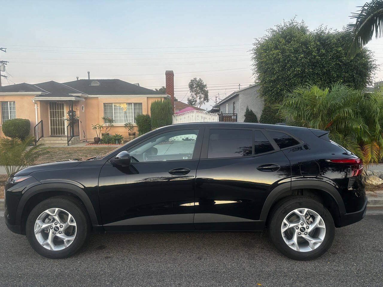 Used 2026 Chevrolet Trax LS w/ LS Convenience Package FWD image 6