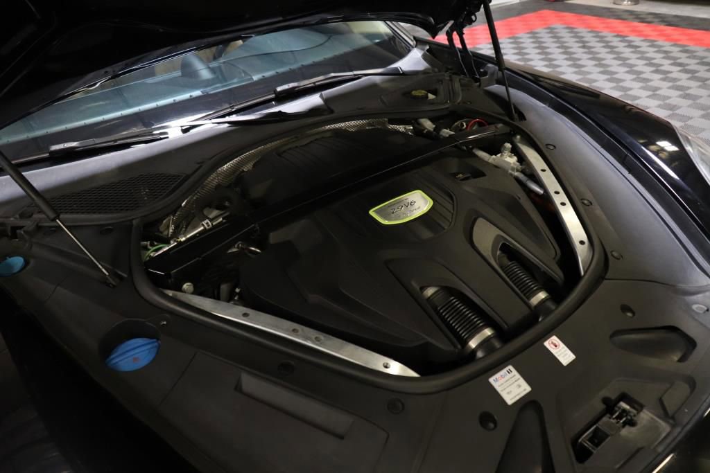 Used 2018 Porsche Panamera 4 image 82