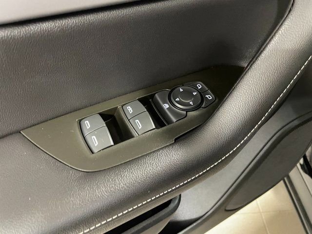 Used 2023 Chevrolet Blazer LT AWD/4WD image 19