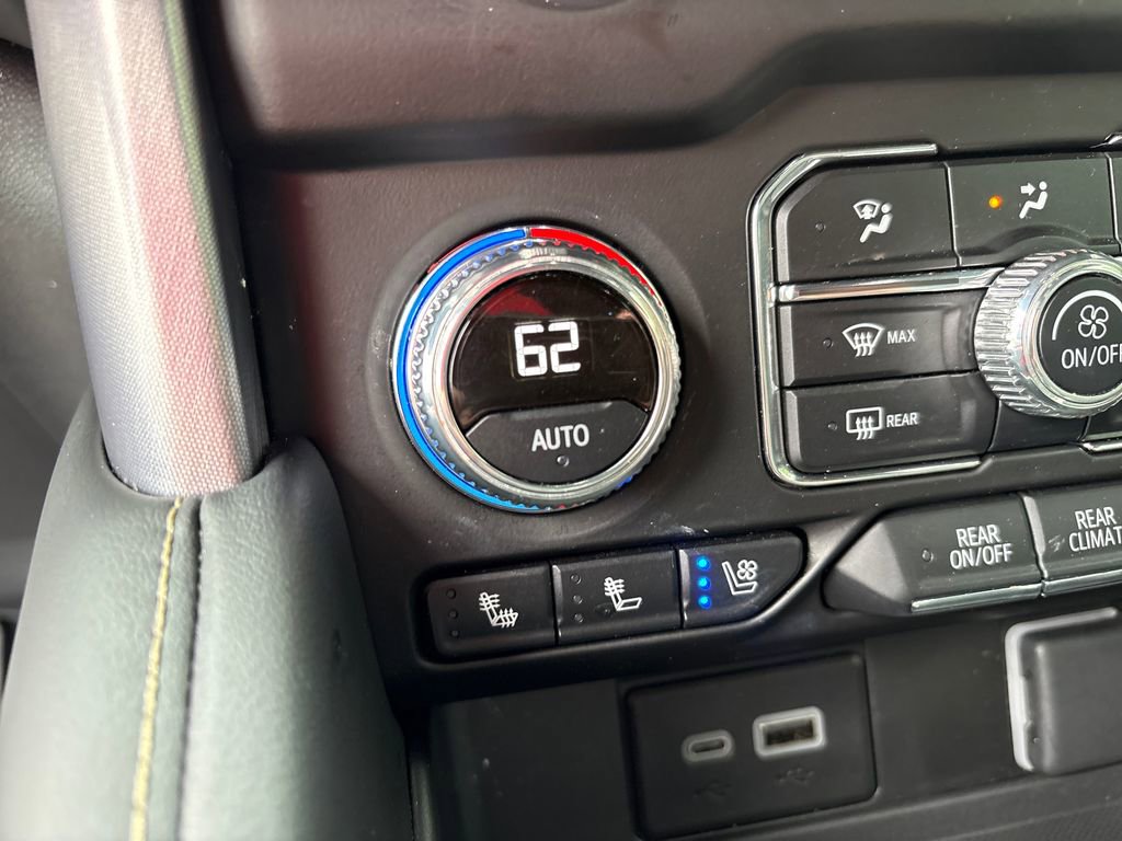 Certified 2024 GMC Yukon SLT w/ SLT Premium Package RWD image 24