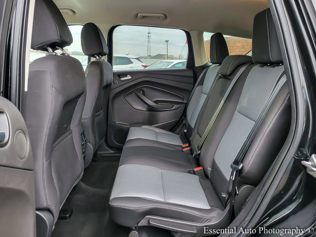 Used 2017 Ford Escape SE w/ Equipment Group 201A image 12