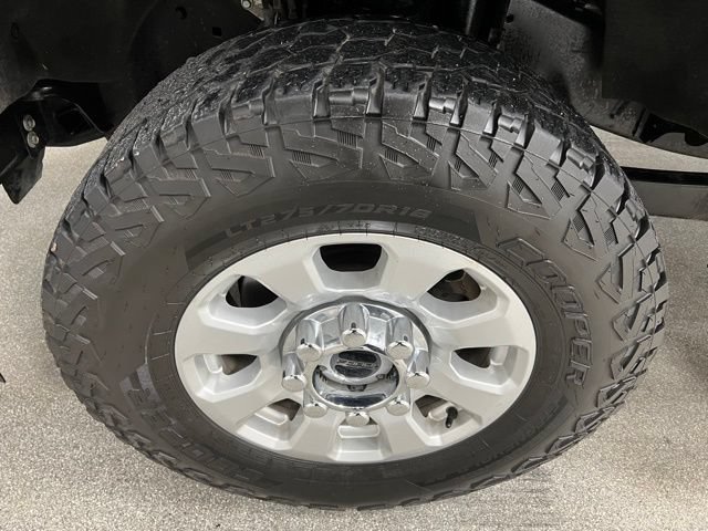 Used 2023 Ford F250 XLT w/ Camper Package AWD/4WD image 15