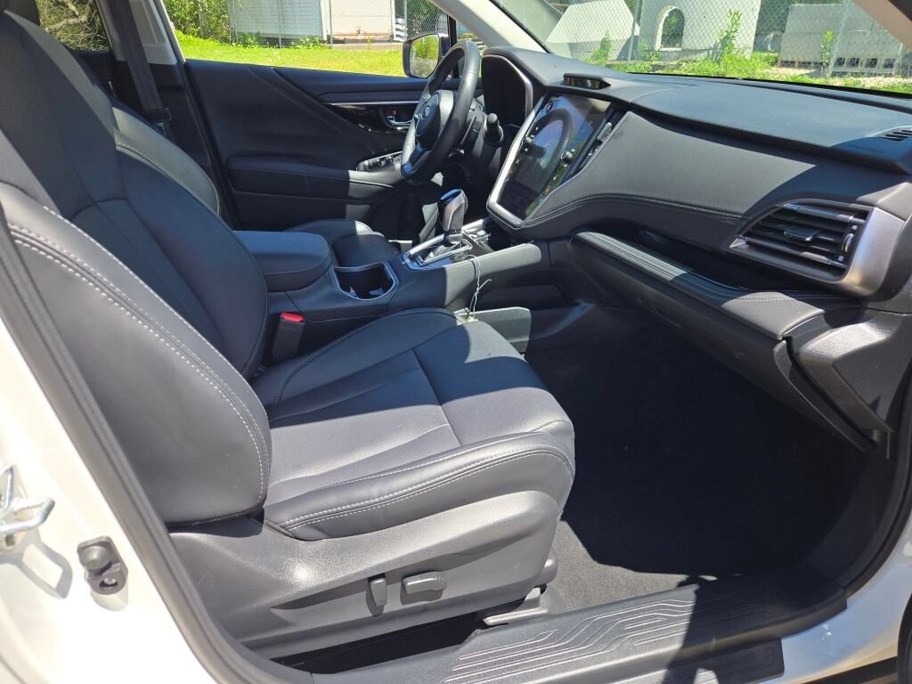 Certified 2024 Subaru Outback Limited AWD/4WD image 7