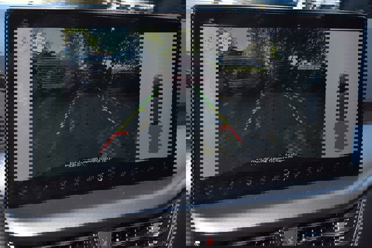 Used 2024 Ford Escape SE image 28