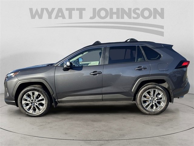 Used 2025 Toyota RAV4 XLE Premium image 2