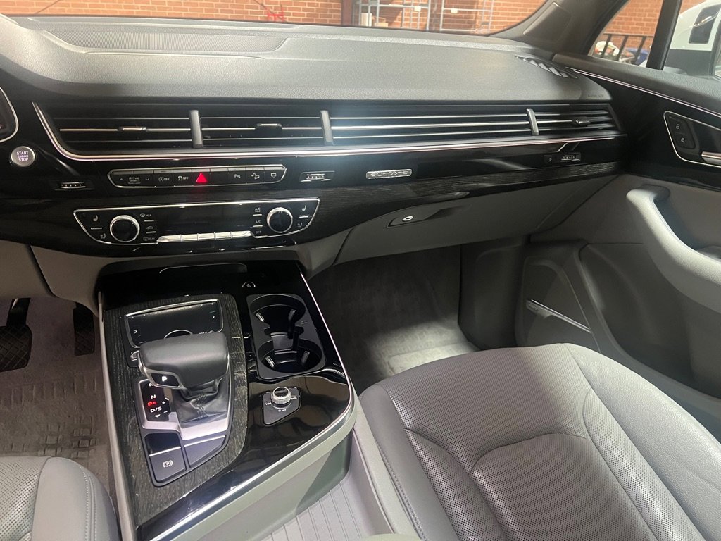 Used 2018 Audi Q7 3.0T Prestige image 22
