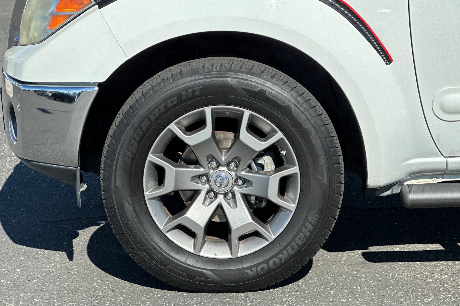 Used 2016 Nissan Frontier SL image 25