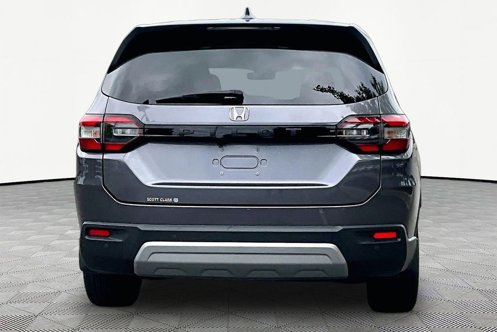 Certified 2025 Honda Pilot EX-L image 6